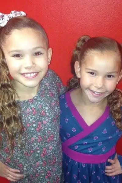 Sierra and Olivia Haschak photo