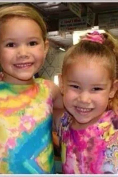 Sierra and Olivia Haschak photo