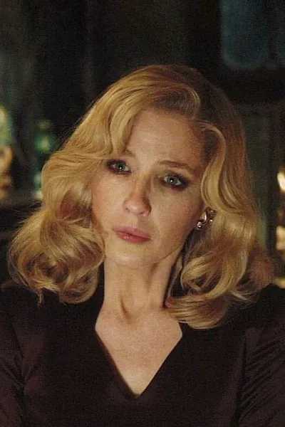 Rowena Drake (A Haunting in Venice)