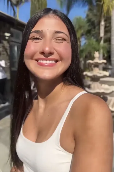 Sima Hesri photo