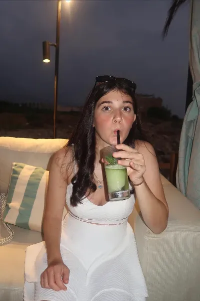 Sima Hesri photo