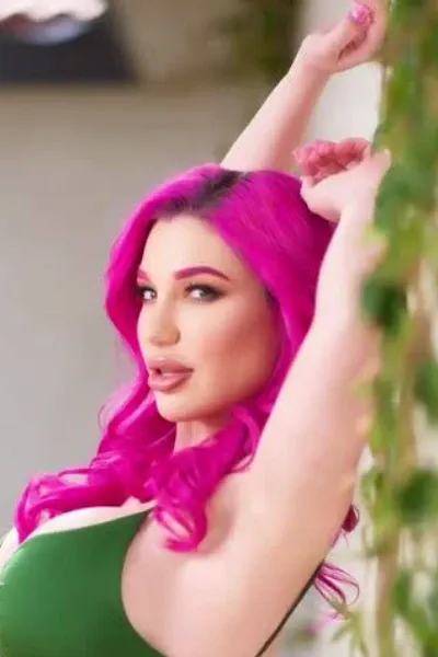 LILY LOU photo