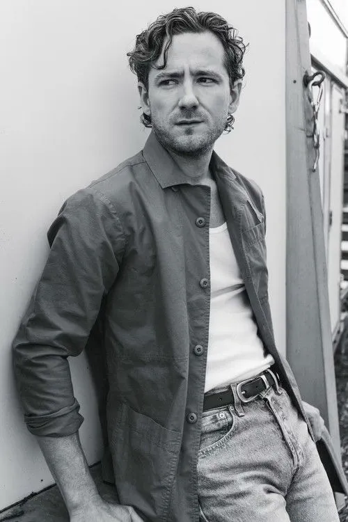 Lewis Pullman photo