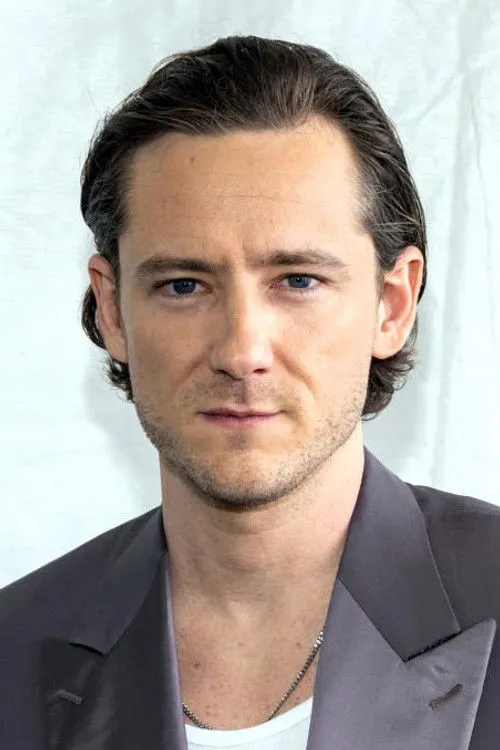 Lewis Pullman photo