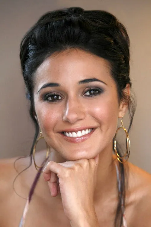 Emmanuelle Chriqui photo