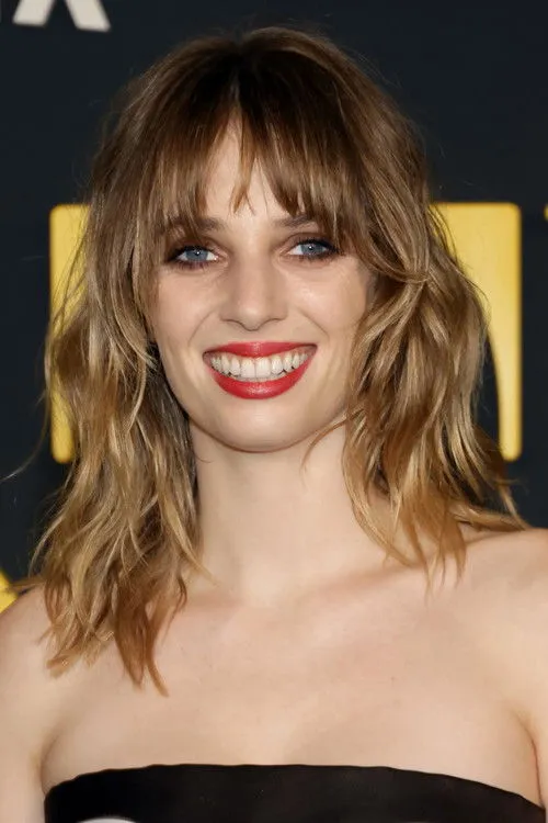 Maya Hawke photo