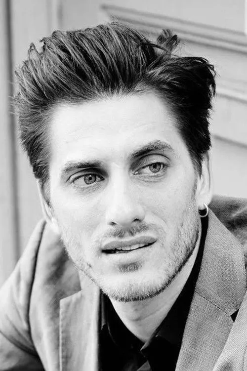 Luca Marinelli photo