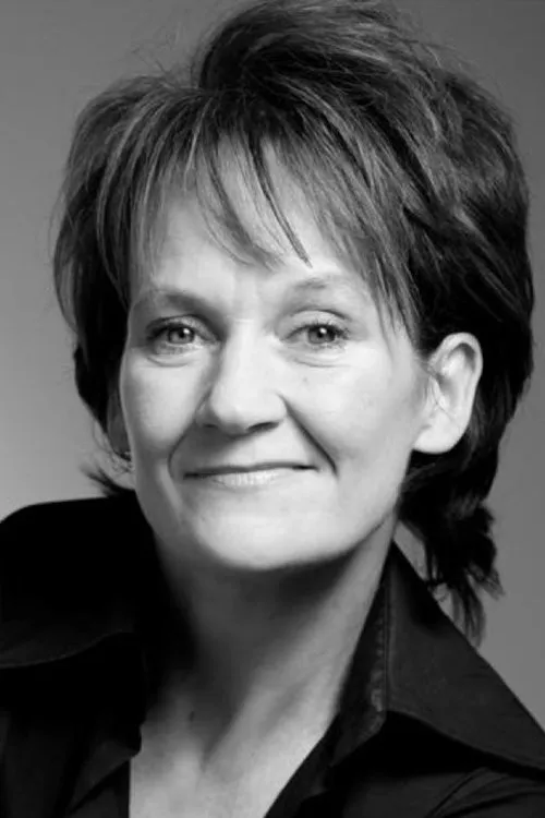 Lorraine Ashbourne photo