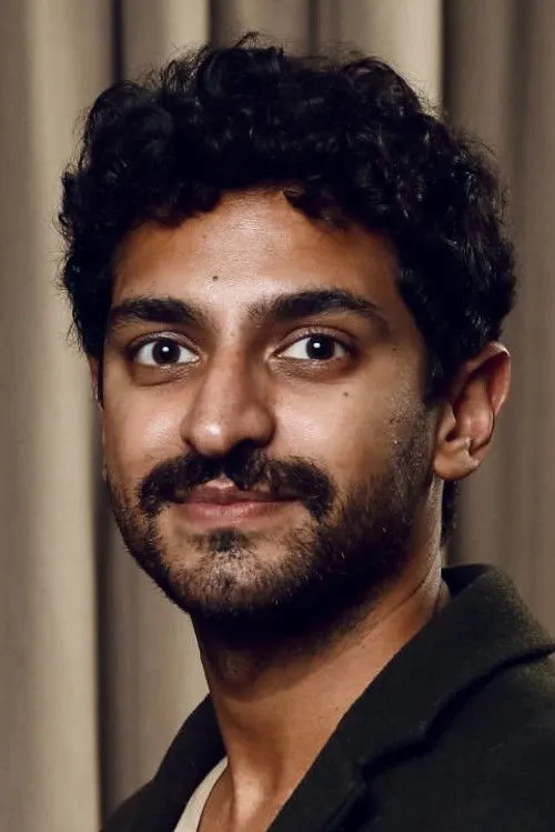 Karan Soni photo