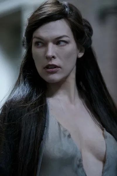 Milla Jovovich photo