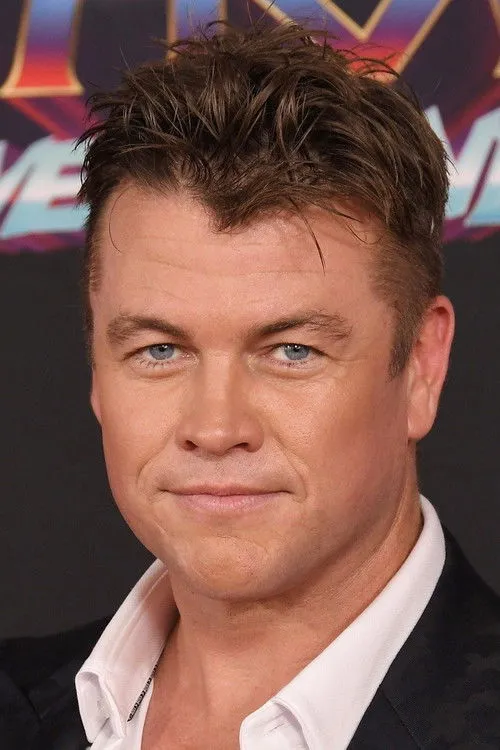 Luke Hemsworth photo