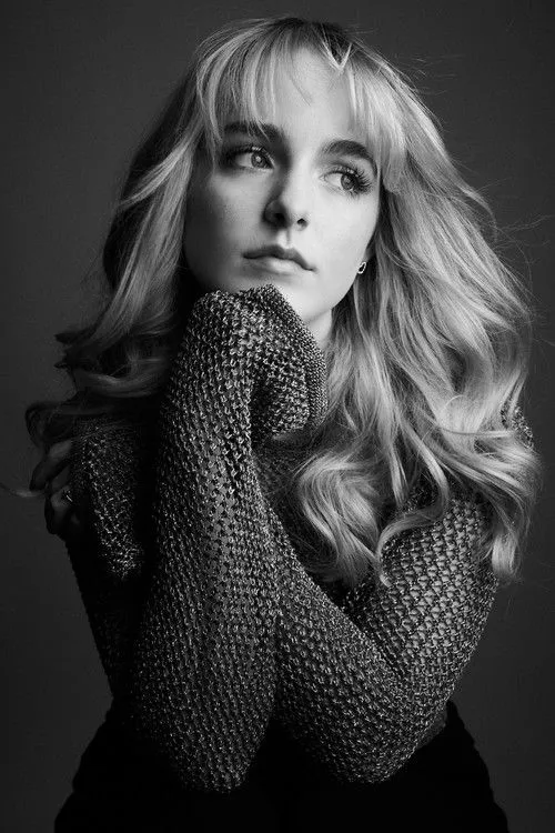 Mckenna Grace photo