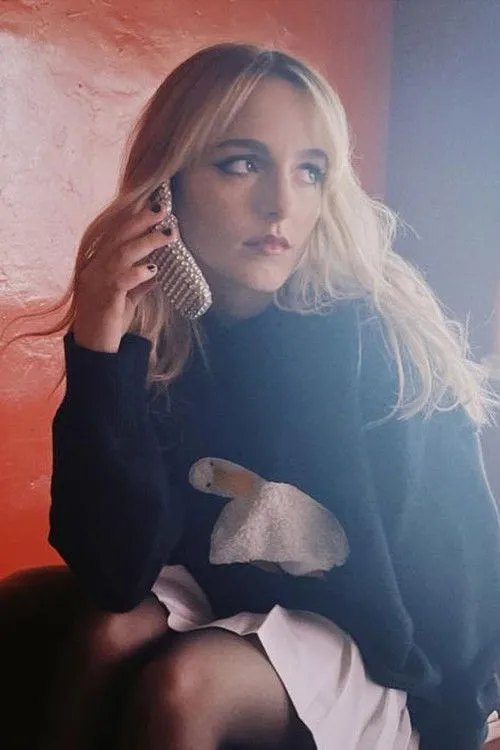 Mckenna Grace photo