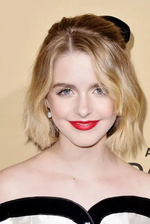 Mckenna Grace photo