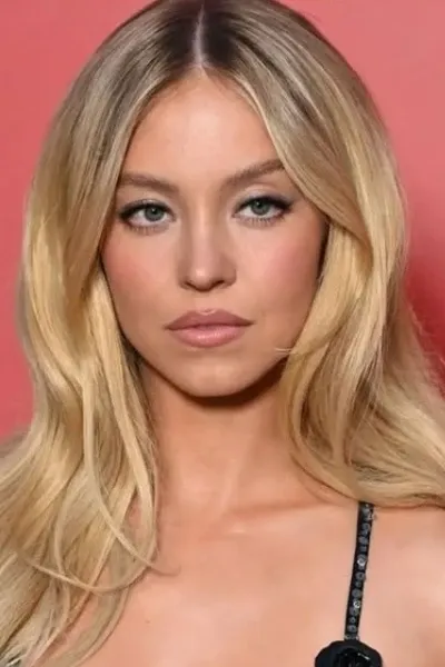 Sydney Sweeney photo