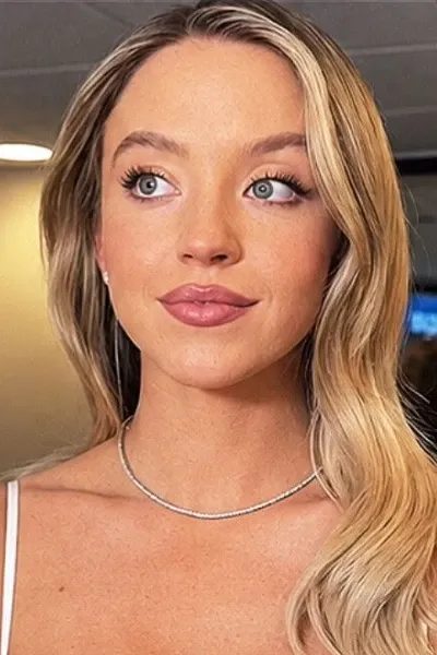 Sydney Sweeney photo