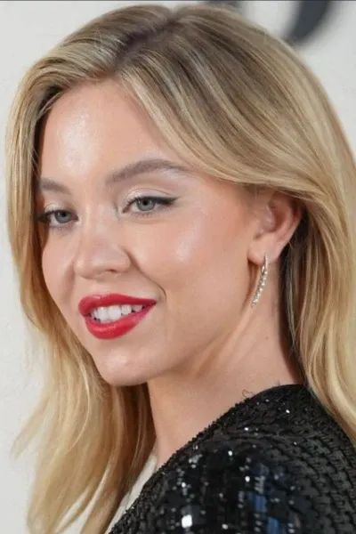 Sydney Sweeney photo