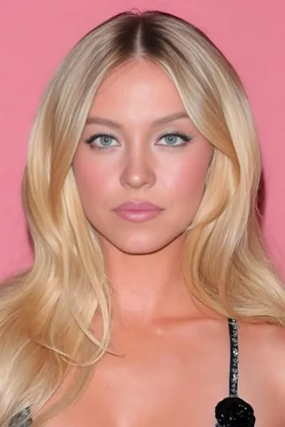 Sydney Sweeney photo