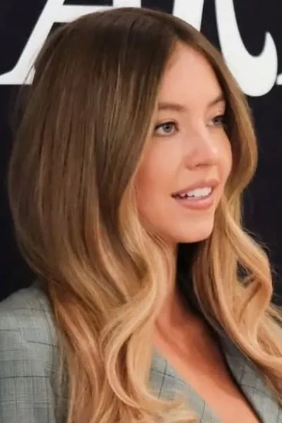 Sydney Sweeney photo