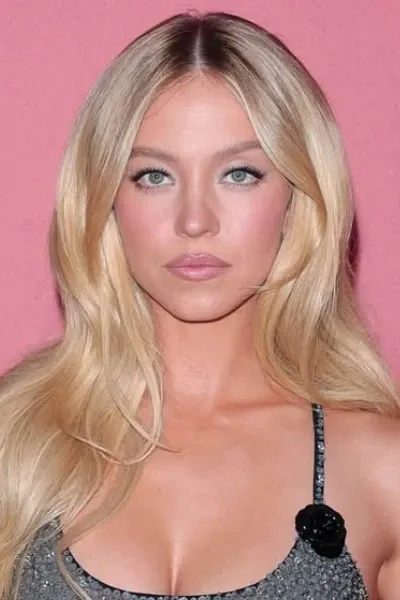 Sydney Sweeney photo