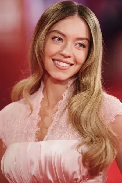 Sydney Sweeney photo