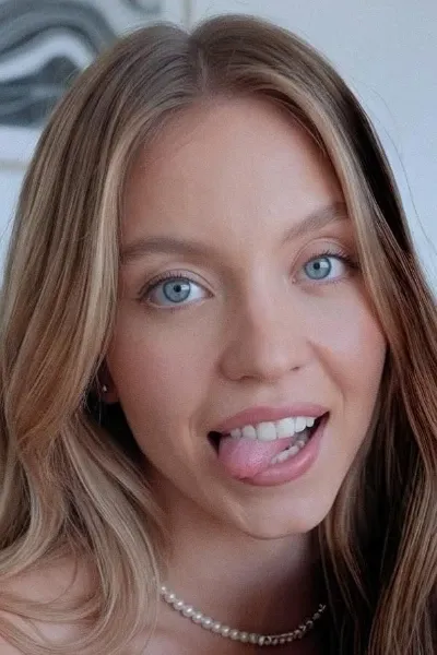 Sydney Sweeney photo