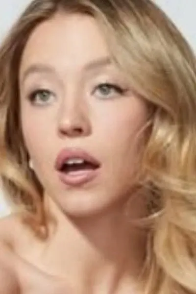 Sydney Sweeney photo