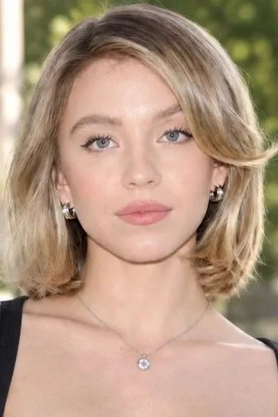 Sydney Sweeney photo
