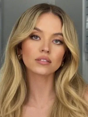 Sydney Sweeney photo
