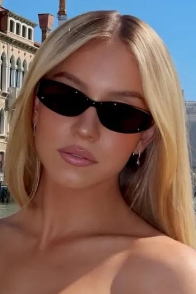 Sydney Sweeney photo