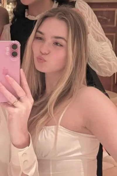 Amelia May photo