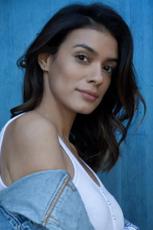 Laysla De Oliveira photo