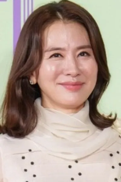 Lee Il-hwa photo