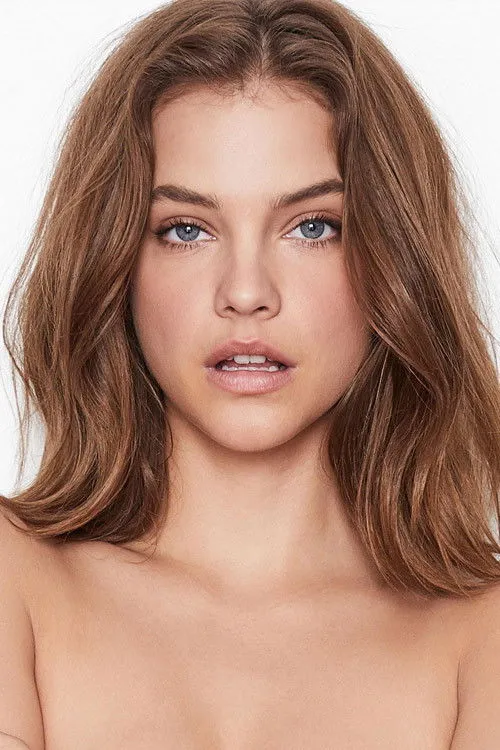 Barbara Palvin photo