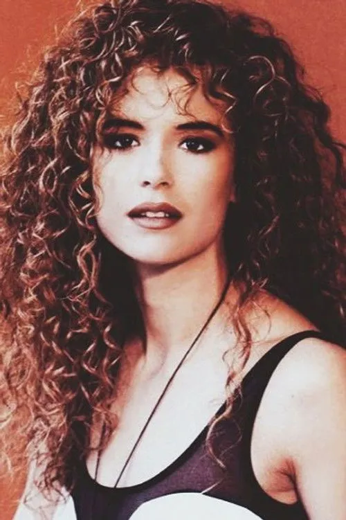 Kelly Preston photo