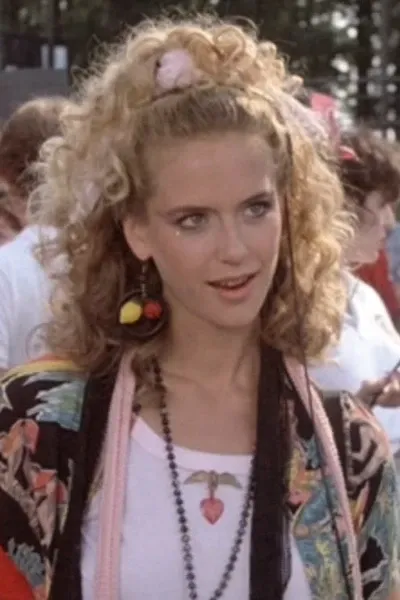Kelly Preston photo
