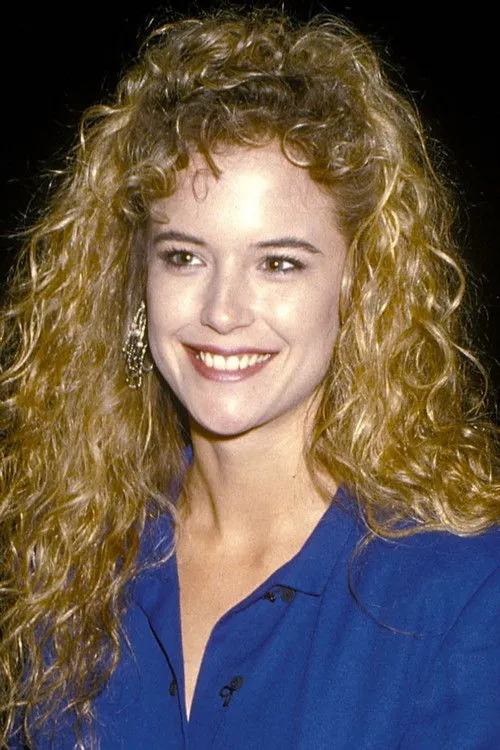 Kelly Preston photo