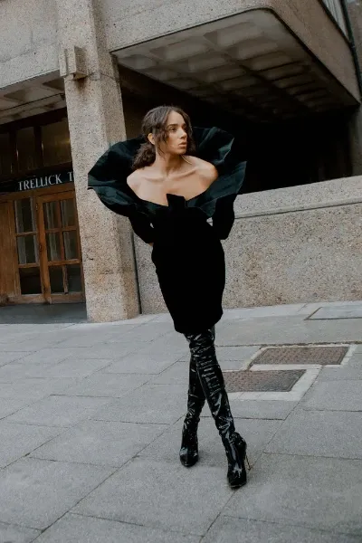 Hannah John-Kamen photo