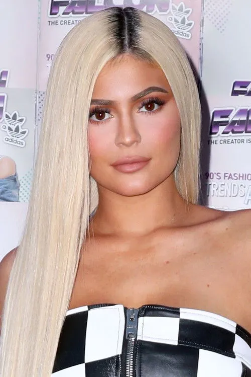 Kylie Jenner photo