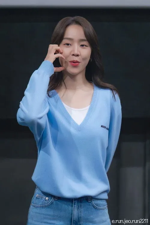 Shin Hye-sun photo