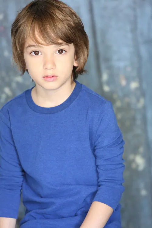 Azhy Robertson photo