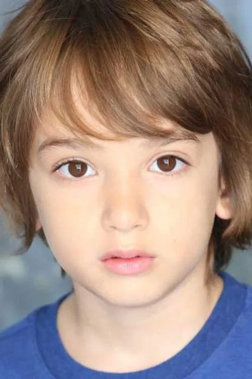 Azhy Robertson photo