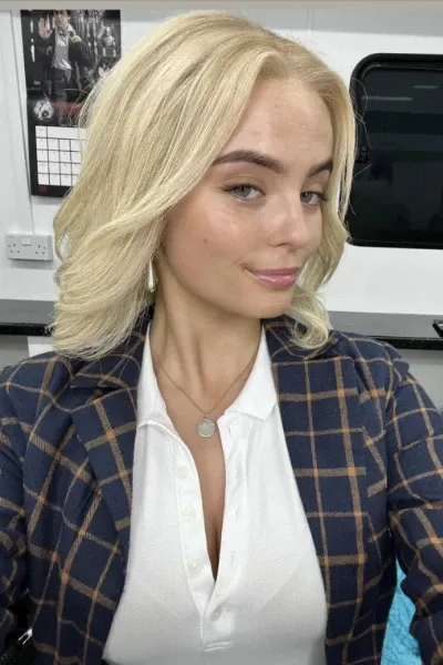 Millie Gibson photo