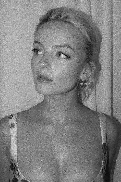 Millie Gibson photo