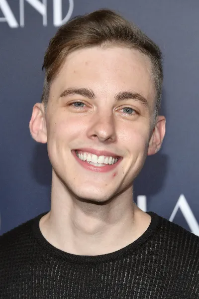 Jon Cozart photo