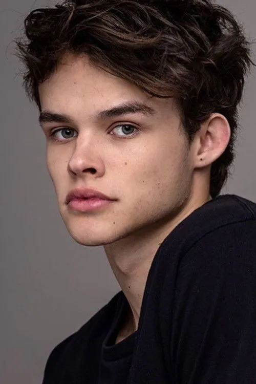 Curran Walters photo