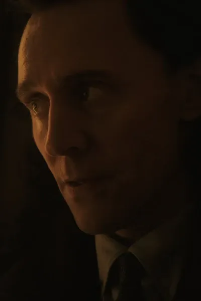 Tom Hiddleston photo