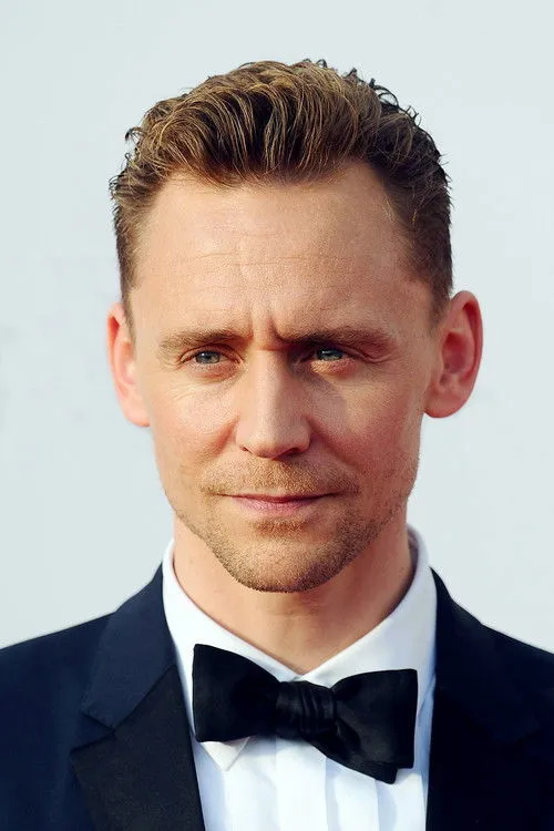 Tom Hiddleston photo