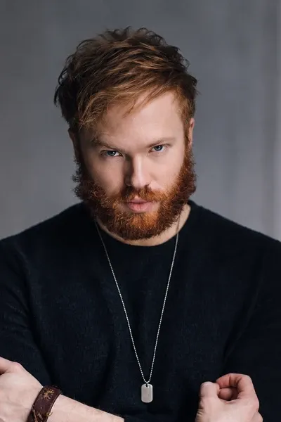 Wesley MacInnes photo
