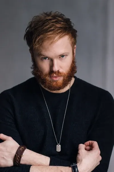 Wesley MacInnes photo